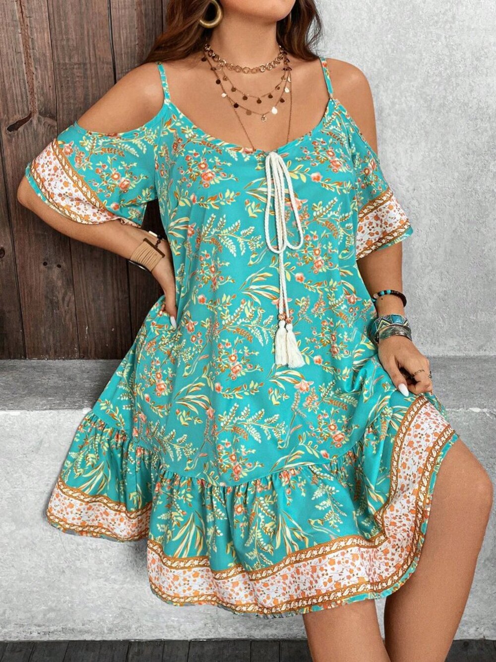 Green Boho Women's Plus Size cold Shoulder Dress with Plant Print and Tassel Tie